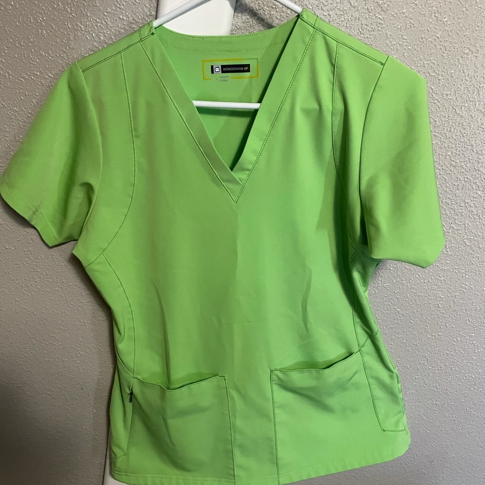 Wonderwink sm green scrub top